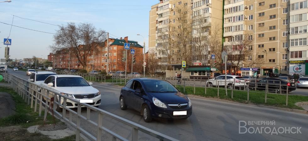 В Волгодонске на пешеходном переходе сбили девочку