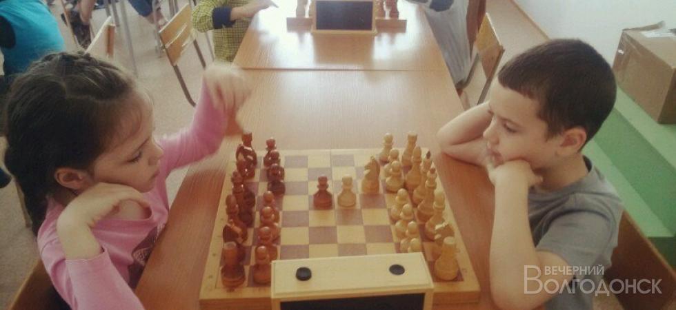 Юные шахматистки из Волгодонска покорили Камышин