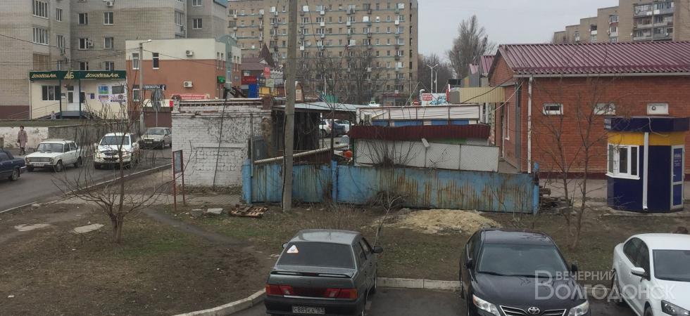 Комиссию по строительству в Администрации Волгодонска превратили в балаган