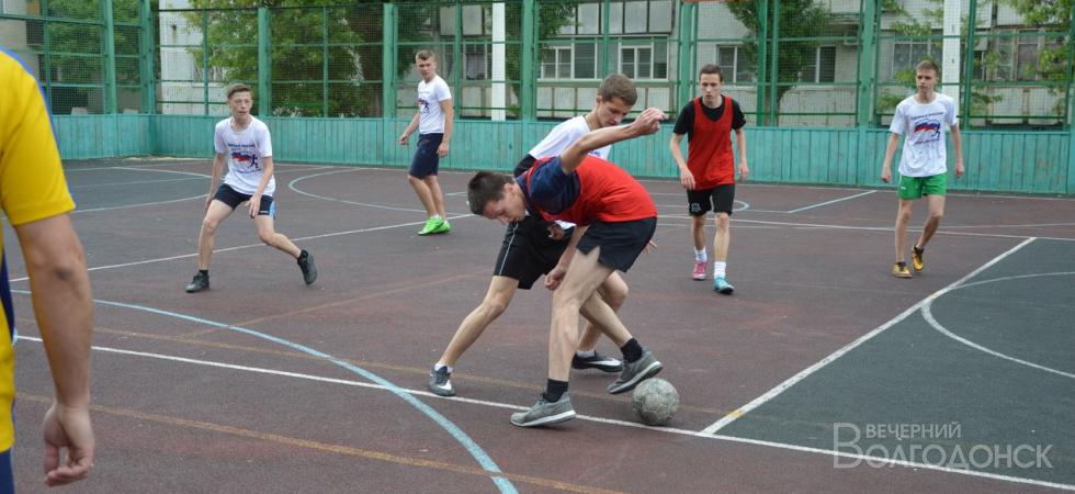 В любительской футбольной лиге Волгодонска определились финалисты