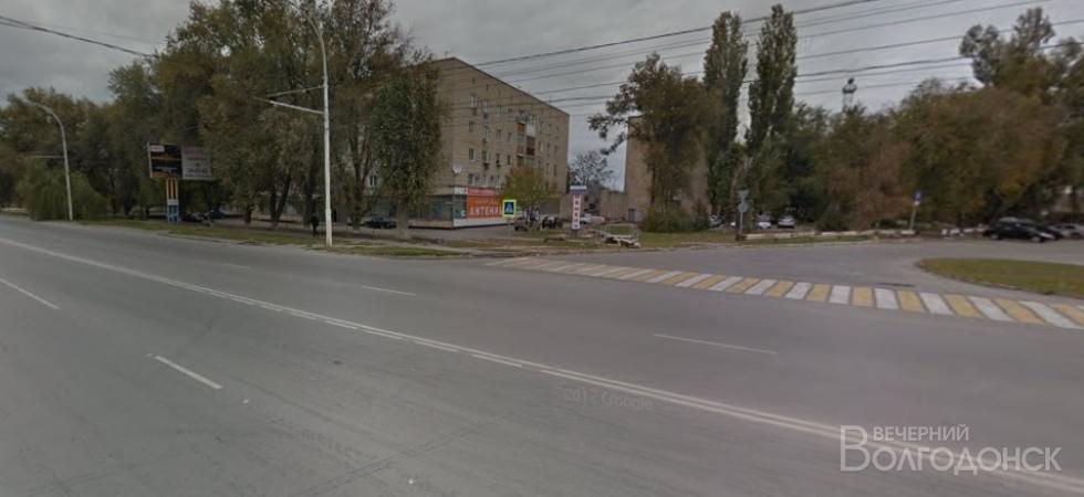 Около волгодонского вокзала сбили женщину