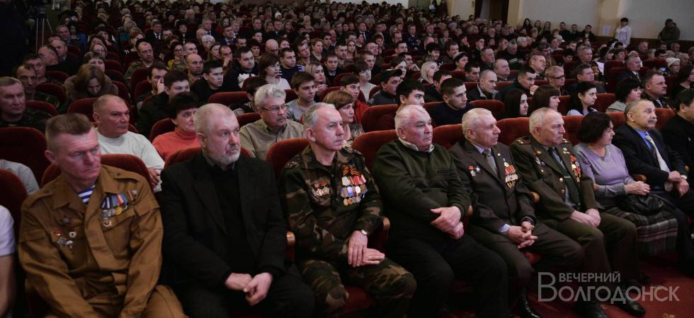 В Волгодонске чествовали ветеранов Афганистана
