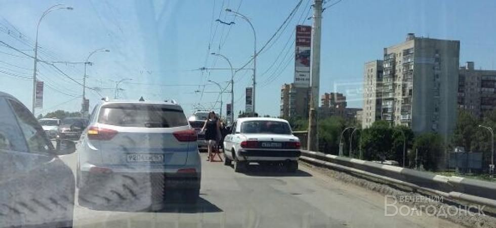 Мост в Волгодонске «встал» из-за серии ДТП