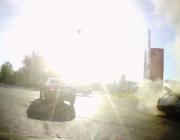 В Волгодонске посреди дороги загорелся автомобиль «Ауди» (видео)