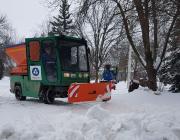 Коммунальщики Волгодонска пустили всю технику на уборку снега