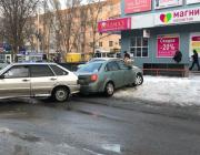 Причина ДТП? Невнимательность водителей или неубранные дороги Волгодонска?